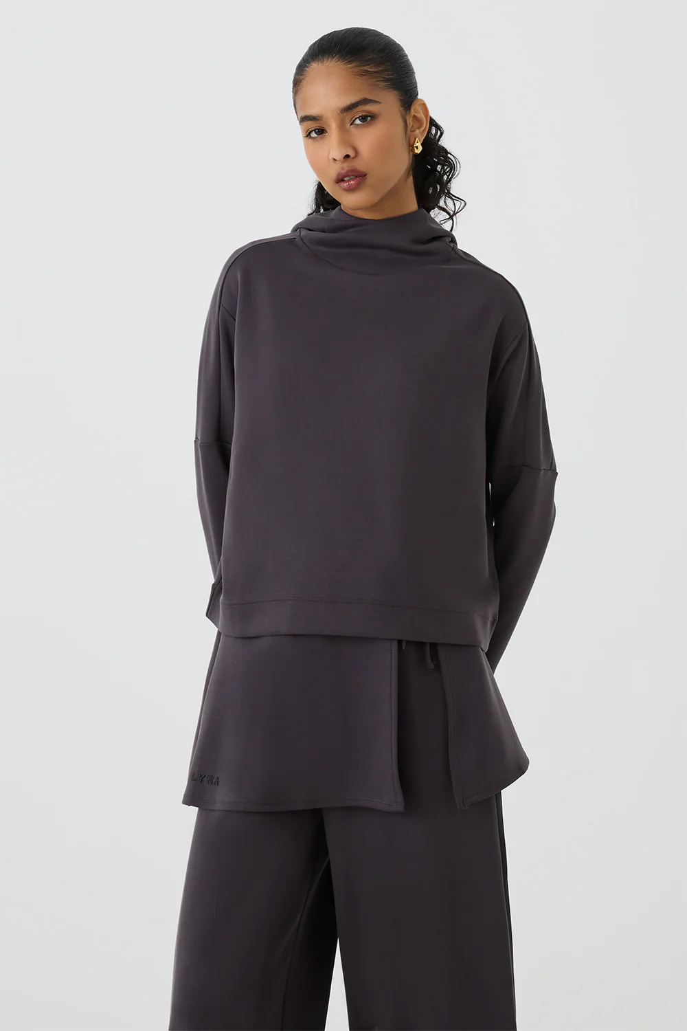 Long Crop Hoodie - Image 15