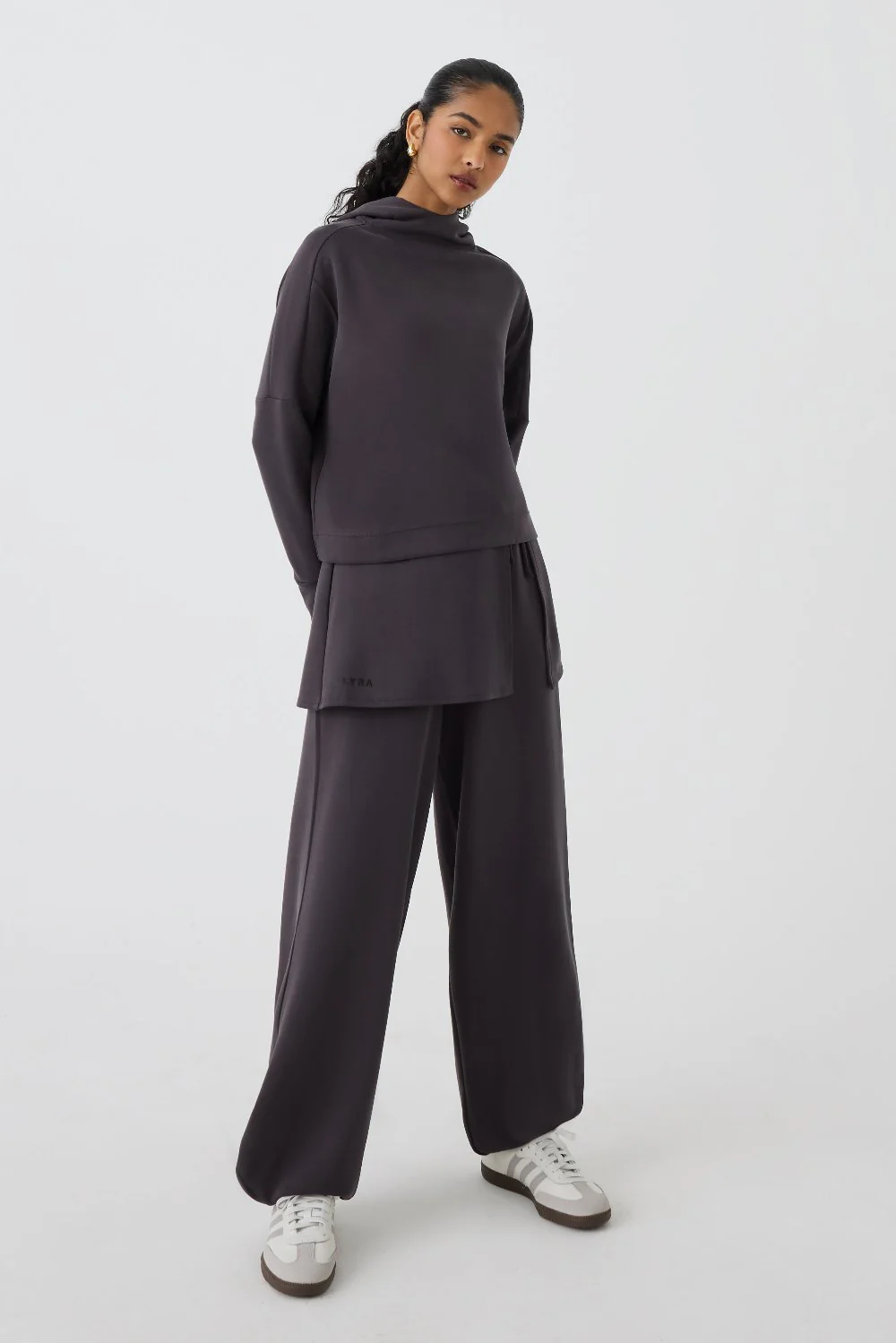 Long Crop Hoodie - Image 16