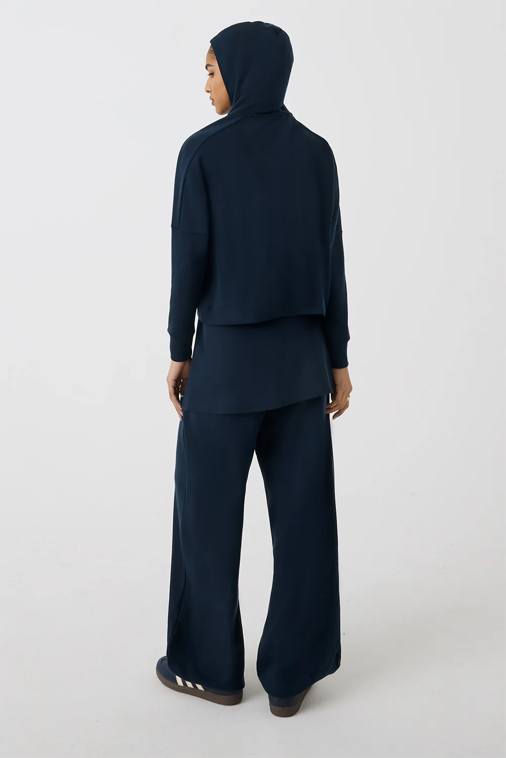 Long Crop Hoodie - Image 25