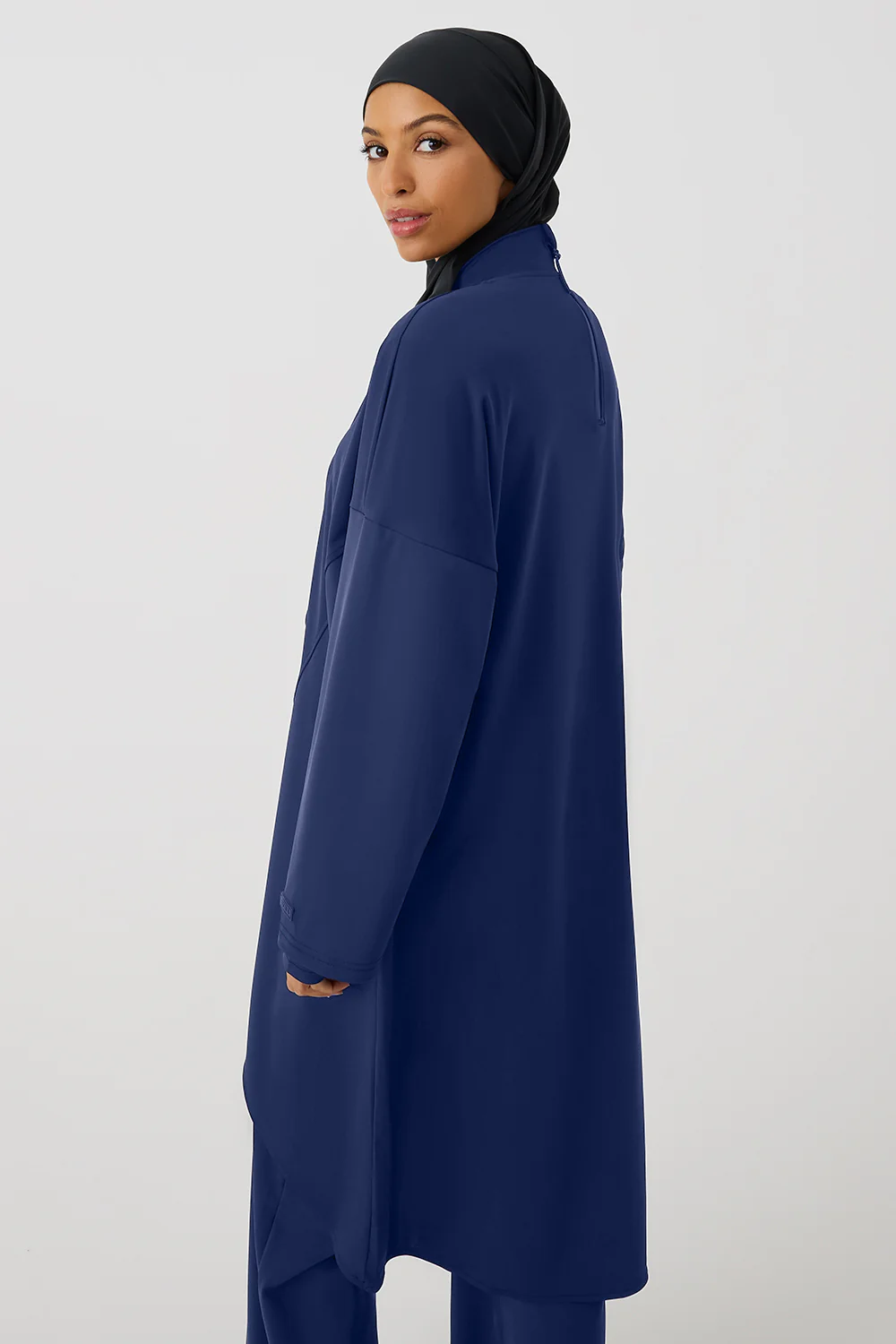 Zaina - Image 15