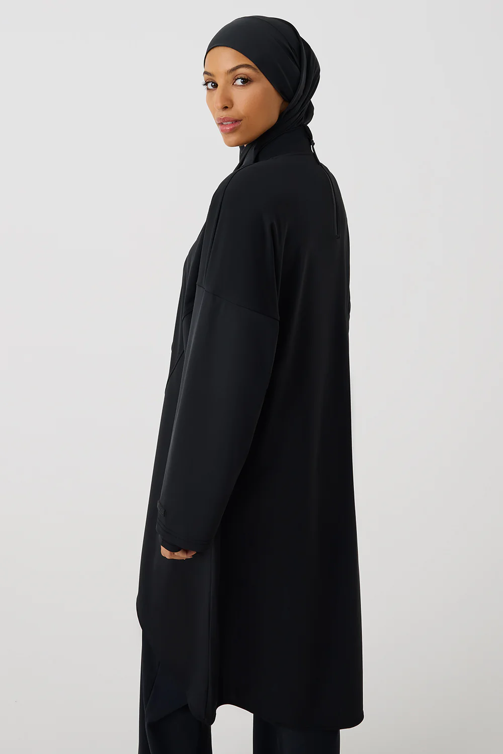 Zaina - Image 6